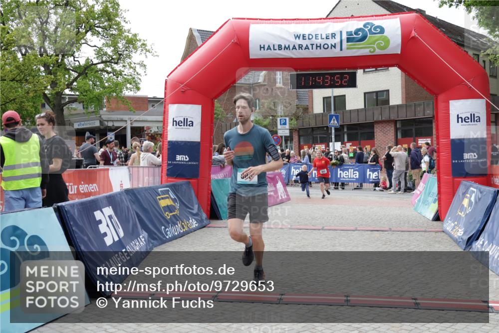 10.05.2026 - 8. Wedeler Halbmarathon Yannick Fuchs http://msf.ph/oto/9729653 10.05.2026 11:43:50 Ziel 952, 2149 meine-sportfotos.de