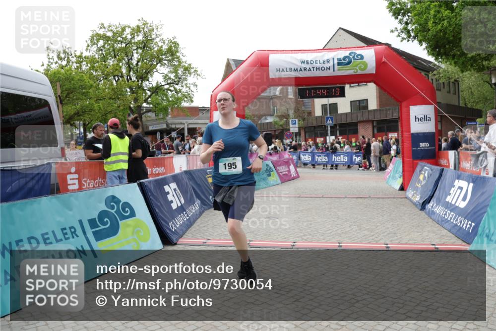 10.05.2026 - 8. Wedeler Halbmarathon Yannick Fuchs http://msf.ph/oto/9730054 10.05.2026 11:44:12 Ziel 195 meine-sportfotos.de