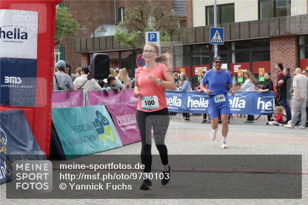 10.05.2026 - 8. Wedeler Halbmarathon Yannick Fuchs http://msf.ph/oto/9730103 10.05.2026 11:44:18 Ziel 100, 258, 2180 meine-sportfotos.de