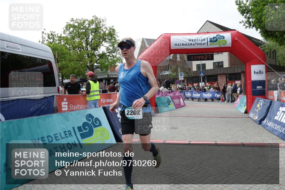 10.05.2026 - 8. Wedeler Halbmarathon Yannick Fuchs http://msf.ph/oto/9730269 10.05.2026 11:44:26 Ziel 258, 2202 meine-sportfotos.de