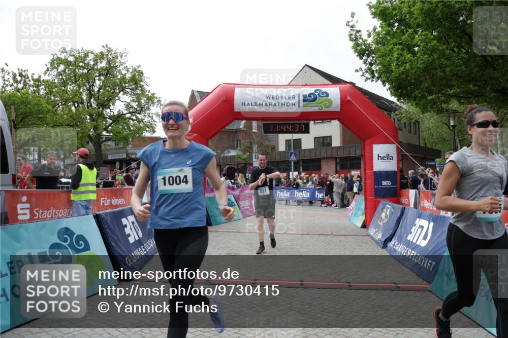 10.05.2026 - 8. Wedeler Halbmarathon Yannick Fuchs http://msf.ph/oto/9730415 10.05.2026 11:44:35 Ziel 221, 907 meine-sportfotos.de