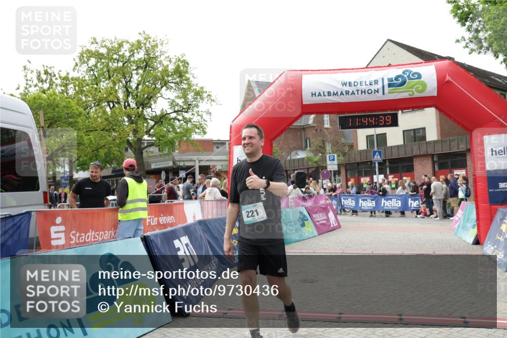 10.05.2026 - 8. Wedeler Halbmarathon Yannick Fuchs http://msf.ph/oto/9730436 10.05.2026 11:44:37 Ziel 221, 778, 907 meine-sportfotos.de