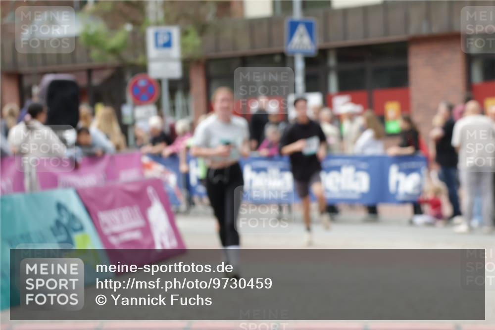 10.05.2026 - 8. Wedeler Halbmarathon Yannick Fuchs http://msf.ph/oto/9730459 10.05.2026 11:44:40 Ziel 221, 778, 877 meine-sportfotos.de
