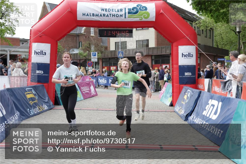 10.05.2026 - 8. Wedeler Halbmarathon Yannick Fuchs http://msf.ph/oto/9730517 10.05.2026 11:44:43 Ziel 778, 877 meine-sportfotos.de