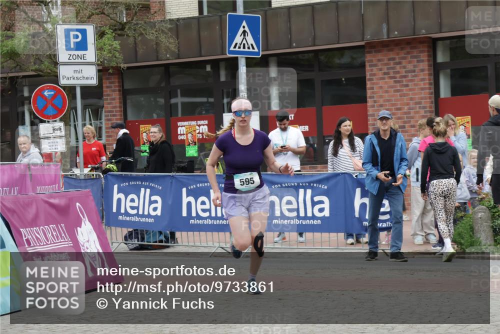 10.05.2026 - 8. Wedeler Halbmarathon Yannick Fuchs http://msf.ph/oto/9733861 10.05.2026 12:34:55 Ziel 595 meine-sportfotos.de