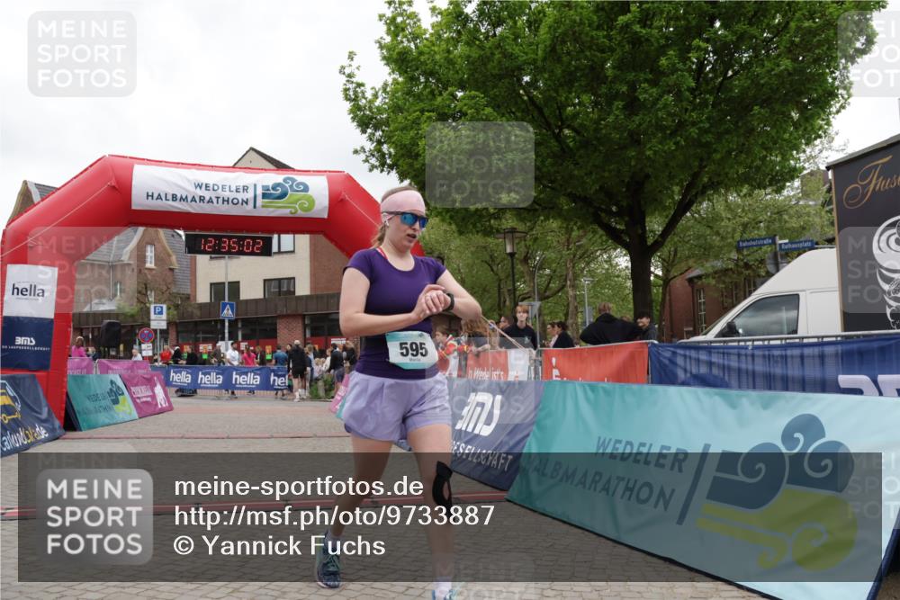 10.05.2026 - 8. Wedeler Halbmarathon Yannick Fuchs http://msf.ph/oto/9733887 10.05.2026 12:35:00 Ziel 595 meine-sportfotos.de