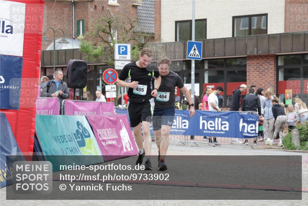 10.05.2026 - 8. Wedeler Halbmarathon Yannick Fuchs http://msf.ph/oto/9733902 10.05.2026 12:35:07 Ziel 404, 405 meine-sportfotos.de
