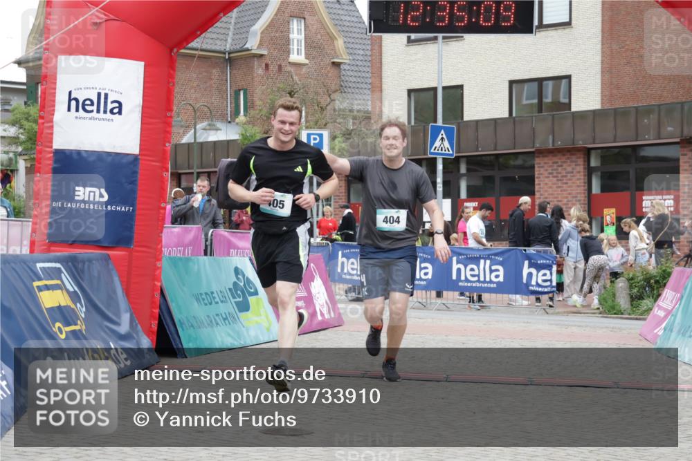 10.05.2026 - 8. Wedeler Halbmarathon Yannick Fuchs http://msf.ph/oto/9733910 10.05.2026 12:35:07 Ziel 404, 405 meine-sportfotos.de