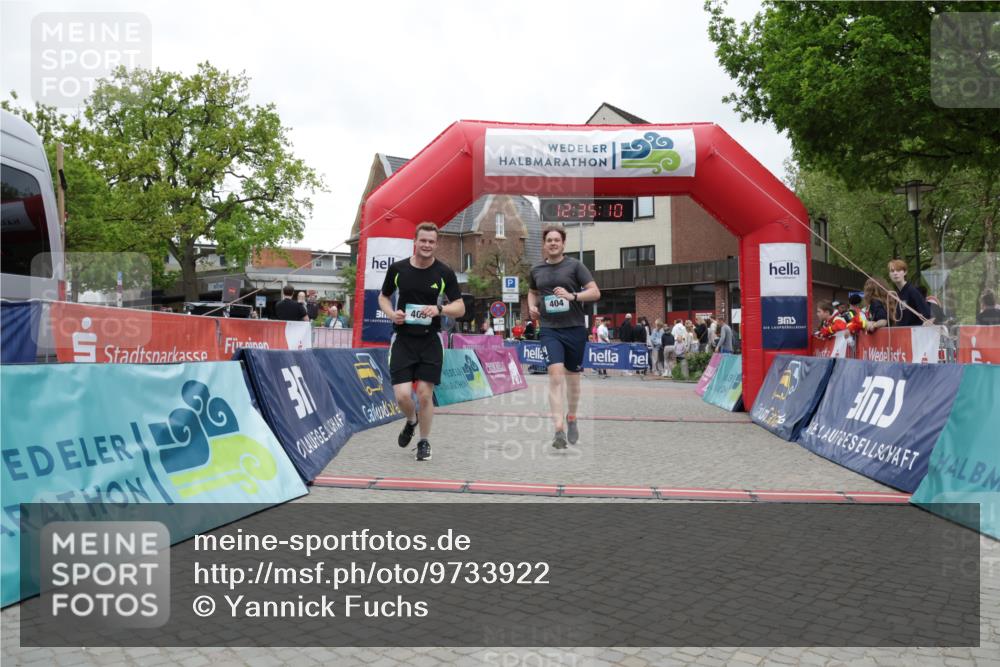 10.05.2026 - 8. Wedeler Halbmarathon Yannick Fuchs http://msf.ph/oto/9733922 10.05.2026 12:35:08 Ziel 404, 405 meine-sportfotos.de