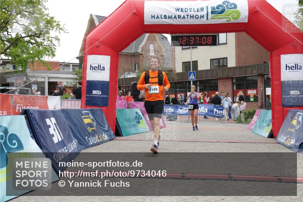 10.05.2026 - 8. Wedeler Halbmarathon Yannick Fuchs http://msf.ph/oto/9734046 10.05.2026 12:37:05 Ziel 2189 meine-sportfotos.de