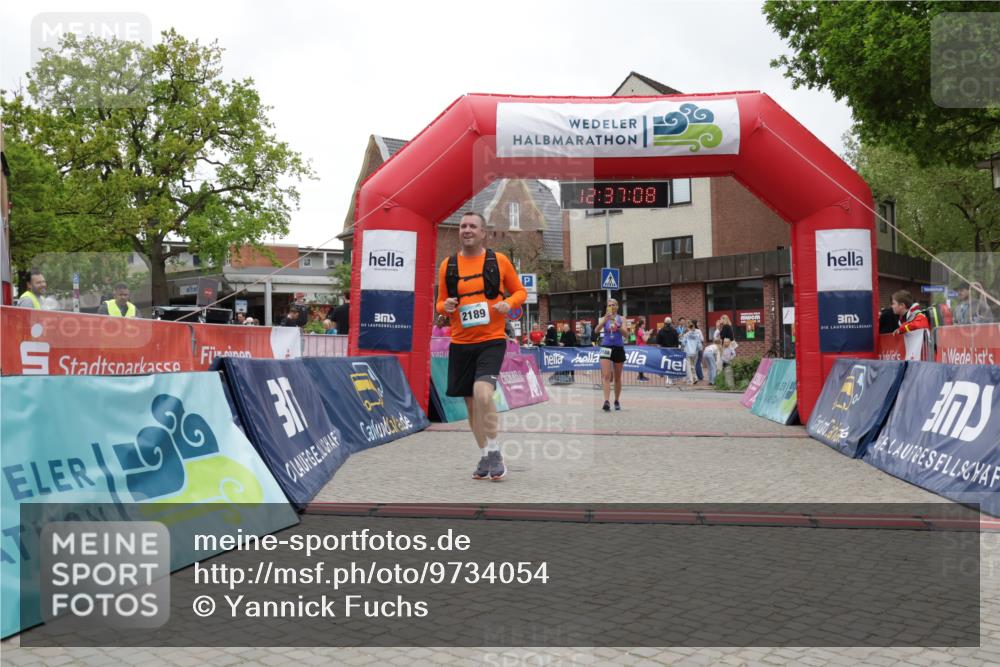 10.05.2026 - 8. Wedeler Halbmarathon Yannick Fuchs http://msf.ph/oto/9734054 10.05.2026 12:37:06 Ziel 2189 meine-sportfotos.de