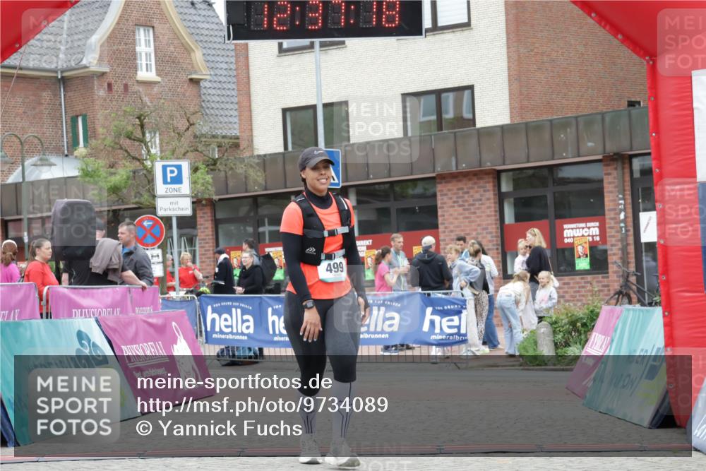 10.05.2026 - 8. Wedeler Halbmarathon Yannick Fuchs http://msf.ph/oto/9734089 10.05.2026 12:37:16 Ziel 499 meine-sportfotos.de