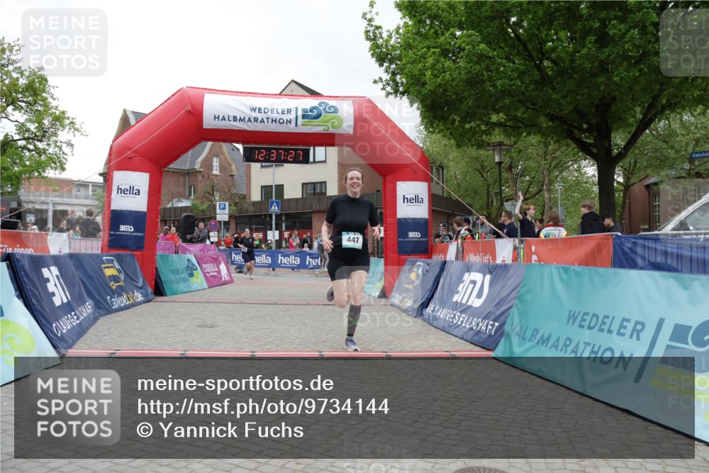 10.05.2026 - 8. Wedeler Halbmarathon Yannick Fuchs http://msf.ph/oto/9734144 10.05.2026 12:37:25 Ziel 104 meine-sportfotos.de