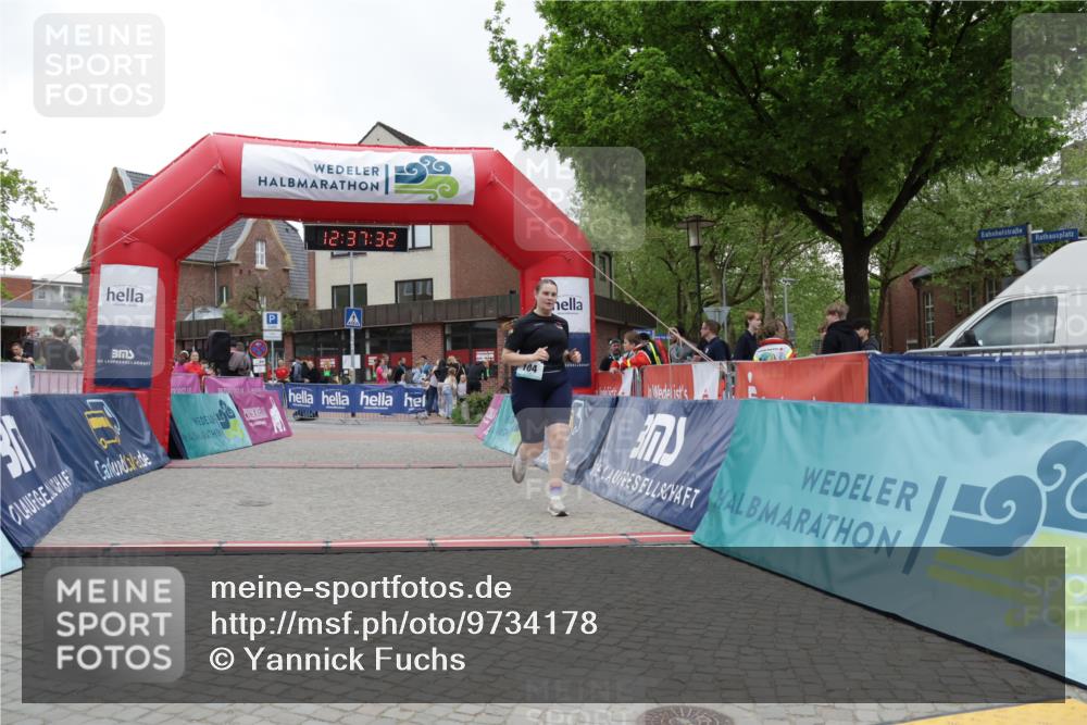 10.05.2026 - 8. Wedeler Halbmarathon Yannick Fuchs http://msf.ph/oto/9734178 10.05.2026 12:37:30 Ziel 104 meine-sportfotos.de
