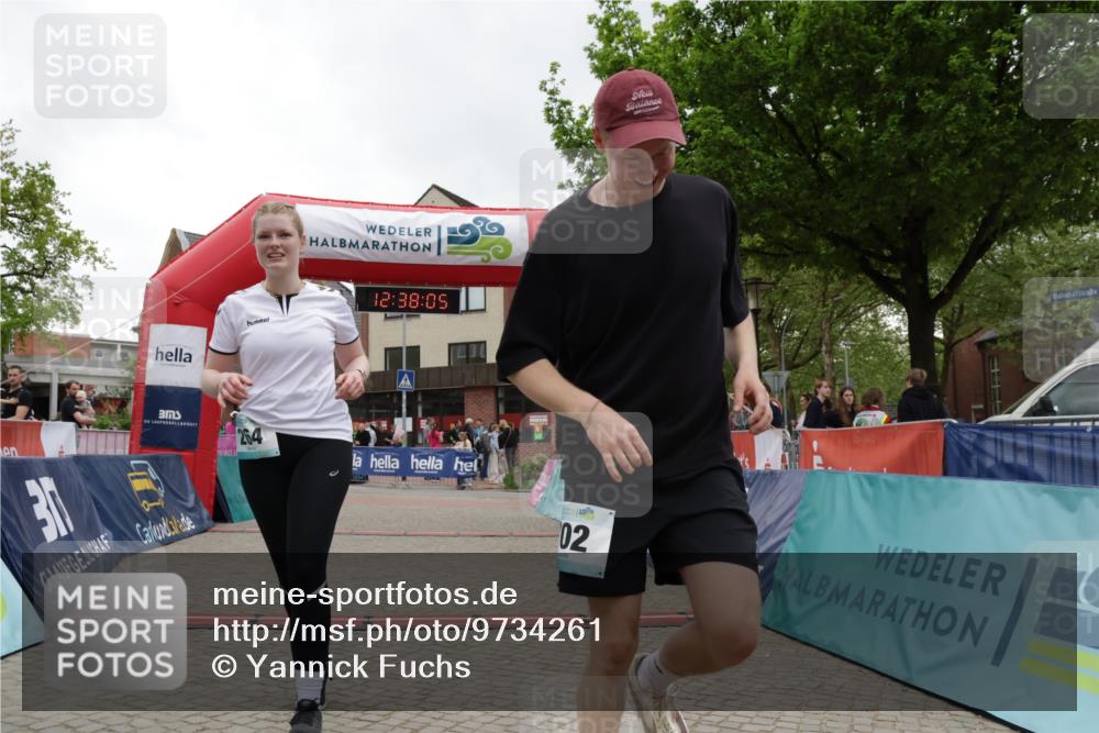 10.05.2026 - 8. Wedeler Halbmarathon Yannick Fuchs http://msf.ph/oto/9734261 10.05.2026 12:38:02 Ziel 264, 488, 702 meine-sportfotos.de