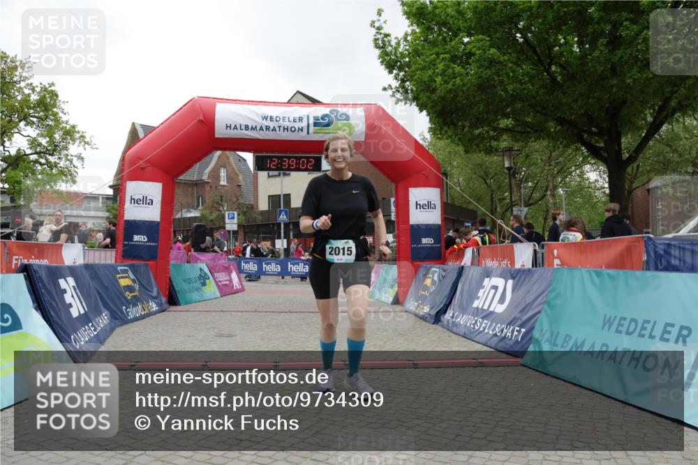 10.05.2026 - 8. Wedeler Halbmarathon Yannick Fuchs http://msf.ph/oto/9734309 10.05.2026 12:39:00 Ziel 2015 meine-sportfotos.de