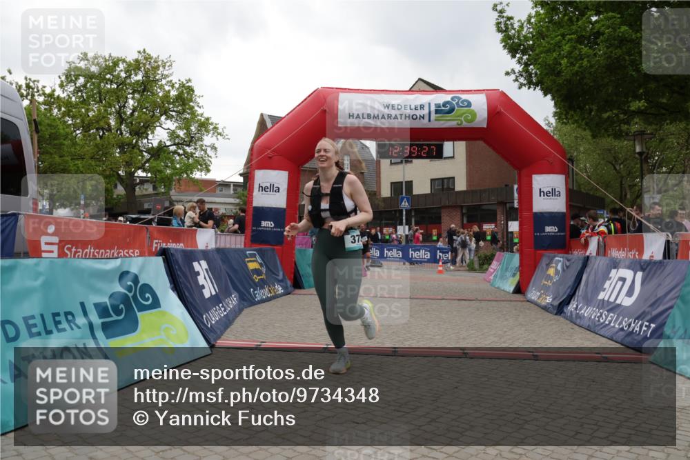 10.05.2026 - 8. Wedeler Halbmarathon Yannick Fuchs http://msf.ph/oto/9734348 10.05.2026 12:39:25 Ziel 118, 373 meine-sportfotos.de