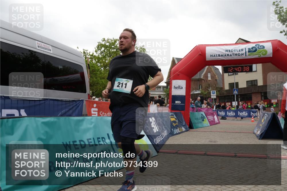 10.05.2026 - 8. Wedeler Halbmarathon Yannick Fuchs http://msf.ph/oto/9734399 10.05.2026 12:40:36 Ziel 211 meine-sportfotos.de