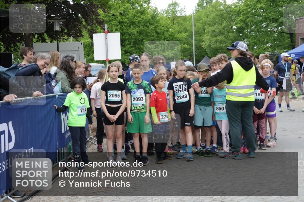 10.05.2026 - 8. Wedeler Halbmarathon Yannick Fuchs http://msf.ph/oto/9734510 10.05.2026 12:43:00 Ziel  meine-sportfotos.de