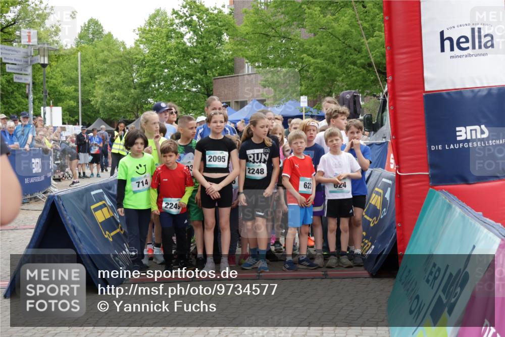10.05.2026 - 8. Wedeler Halbmarathon Yannick Fuchs http://msf.ph/oto/9734577 10.05.2026 12:44:08 Ziel  meine-sportfotos.de