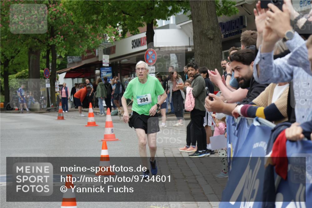 10.05.2026 - 8. Wedeler Halbmarathon Yannick Fuchs http://msf.ph/oto/9734601 10.05.2026 12:44:24 Ziel  meine-sportfotos.de