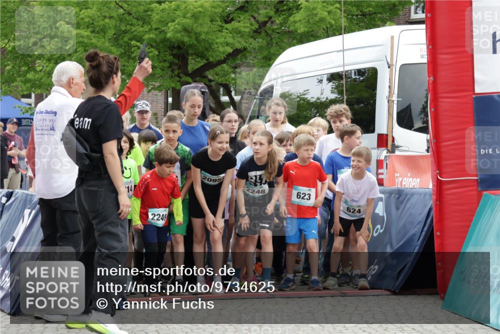 10.05.2026 - 8. Wedeler Halbmarathon Yannick Fuchs http://msf.ph/oto/9734625 10.05.2026 12:44:50 Ziel  meine-sportfotos.de