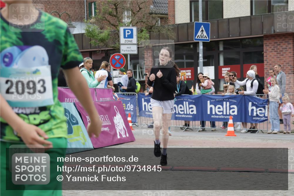 10.05.2026 - 8. Wedeler Halbmarathon Yannick Fuchs http://msf.ph/oto/9734845 10.05.2026 12:47:45 Ziel 623, 997, 2093, 2152, 2248 meine-sportfotos.de