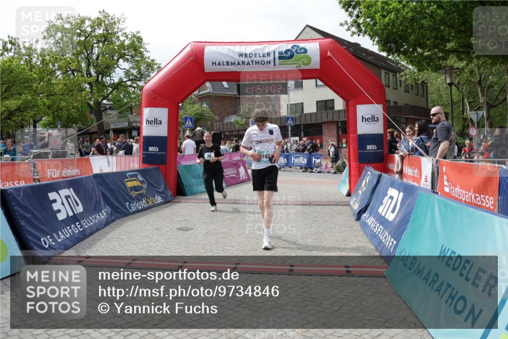 10.05.2026 - 8. Wedeler Halbmarathon Yannick Fuchs http://msf.ph/oto/9734846 10.05.2026 11:54:00 Ziel 76, 303, 2102 meine-sportfotos.de