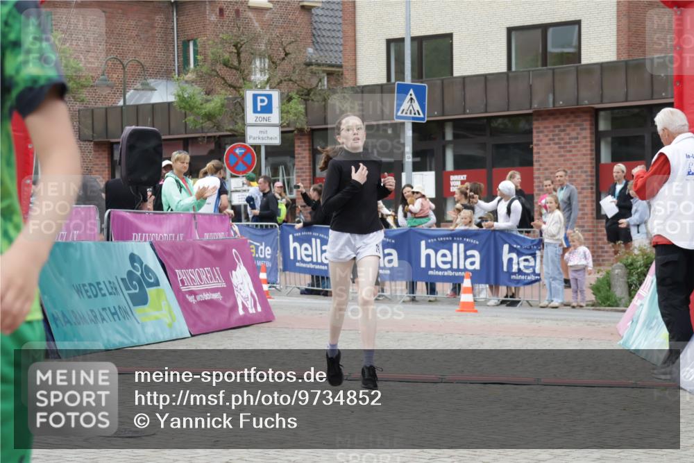 10.05.2026 - 8. Wedeler Halbmarathon Yannick Fuchs http://msf.ph/oto/9734852 10.05.2026 12:47:46 Ziel 997, 2093, 2152, 2248 meine-sportfotos.de