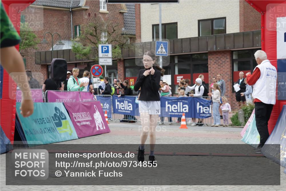 10.05.2026 - 8. Wedeler Halbmarathon Yannick Fuchs http://msf.ph/oto/9734855 10.05.2026 12:47:46 Ziel 997, 2093, 2152, 2248 meine-sportfotos.de