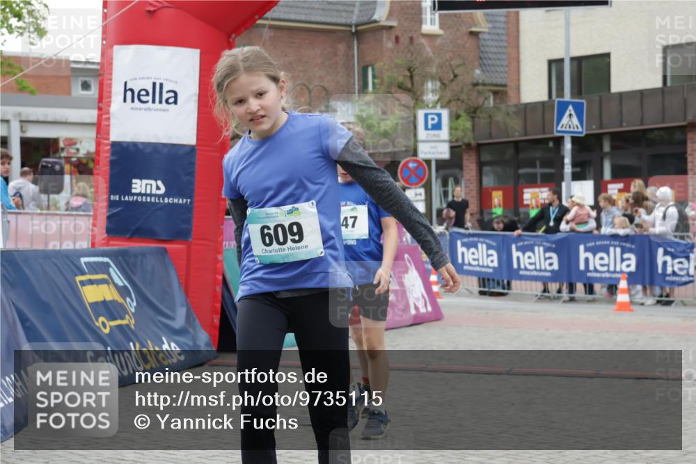 10.05.2026 - 8. Wedeler Halbmarathon Yannick Fuchs http://msf.ph/oto/9735115 10.05.2026 12:48:28 Ziel 147, 607, 609, 728, 2095 meine-sportfotos.de