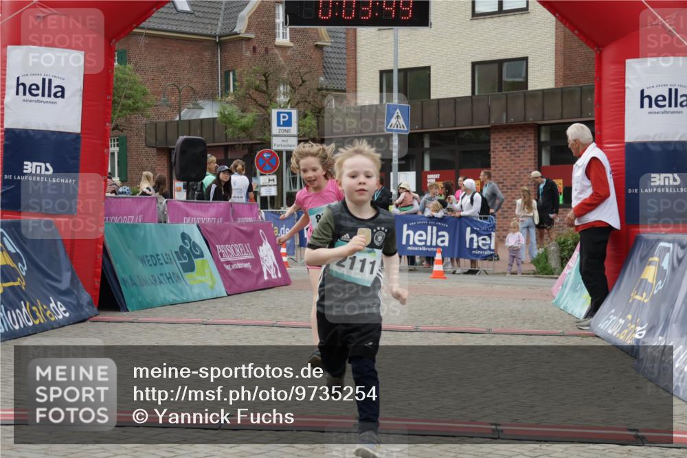 10.05.2026 - 8. Wedeler Halbmarathon Yannick Fuchs http://msf.ph/oto/9735254 10.05.2026 12:48:46 Ziel 148, 825, 909, 2111 meine-sportfotos.de