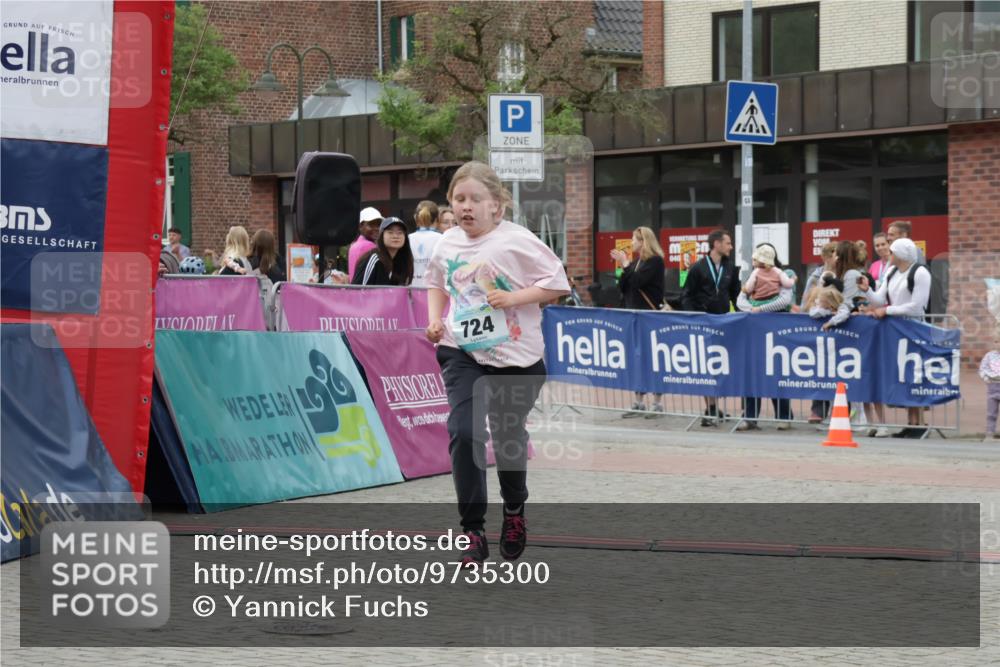10.05.2026 - 8. Wedeler Halbmarathon Yannick Fuchs http://msf.ph/oto/9735300 10.05.2026 12:48:56 Ziel 724 meine-sportfotos.de