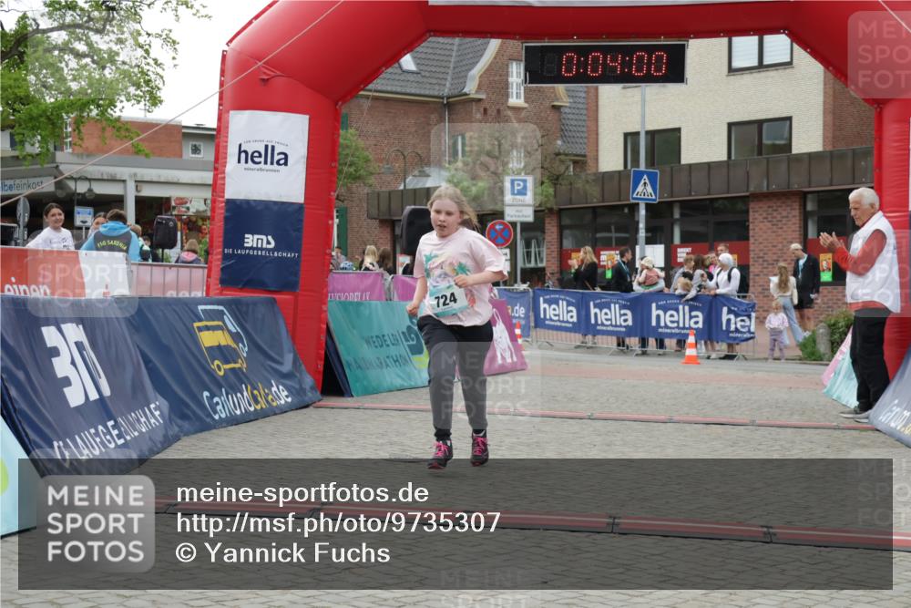 10.05.2026 - 8. Wedeler Halbmarathon Yannick Fuchs http://msf.ph/oto/9735307 10.05.2026 12:48:57 Ziel 724 meine-sportfotos.de