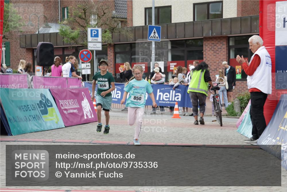 10.05.2026 - 8. Wedeler Halbmarathon Yannick Fuchs http://msf.ph/oto/9735336 10.05.2026 12:49:09 Ziel 850, 856 meine-sportfotos.de