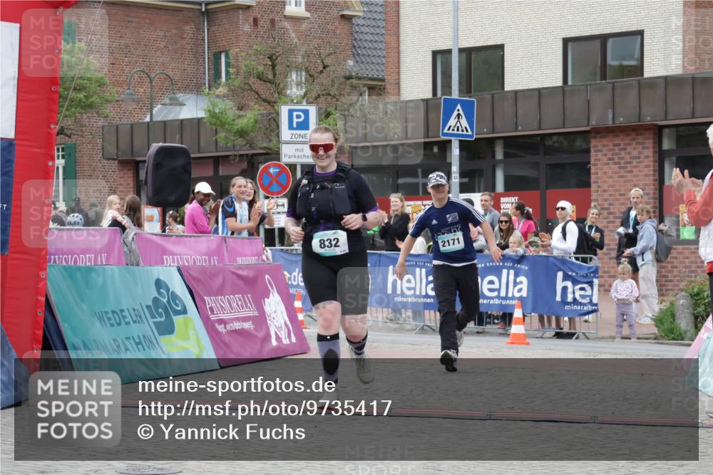 10.05.2026 - 8. Wedeler Halbmarathon Yannick Fuchs http://msf.ph/oto/9735417 10.05.2026 12:49:48 Ziel 832, 2171 meine-sportfotos.de