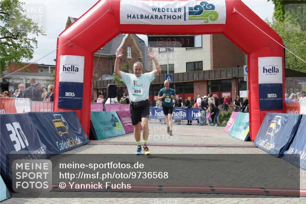 10.05.2026 - 8. Wedeler Halbmarathon Yannick Fuchs http://msf.ph/oto/9736568 10.05.2026 12:03:35 Ziel 636, 659, 764 meine-sportfotos.de