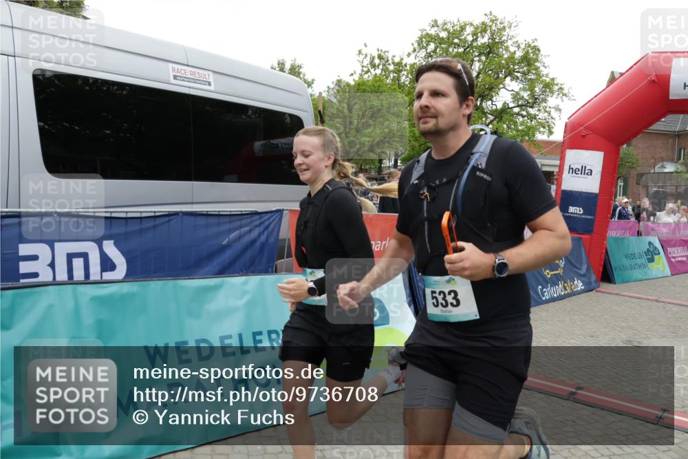 10.05.2026 - 8. Wedeler Halbmarathon Yannick Fuchs http://msf.ph/oto/9736708 10.05.2026 12:43:14 Ziel 533, 99197, 532, 533 meine-sportfotos.de