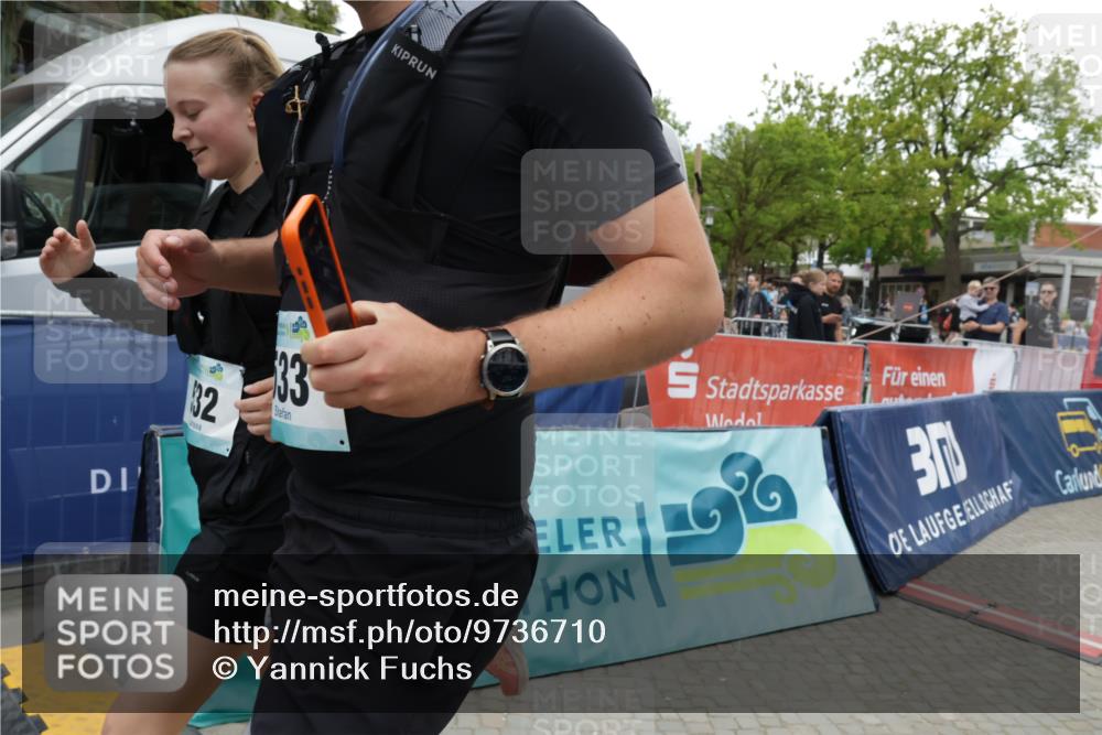 10.05.2026 - 8. Wedeler Halbmarathon Yannick Fuchs http://msf.ph/oto/9736710 10.05.2026 12:43:14 Ziel 32, 33, 3, 532, 533 meine-sportfotos.de