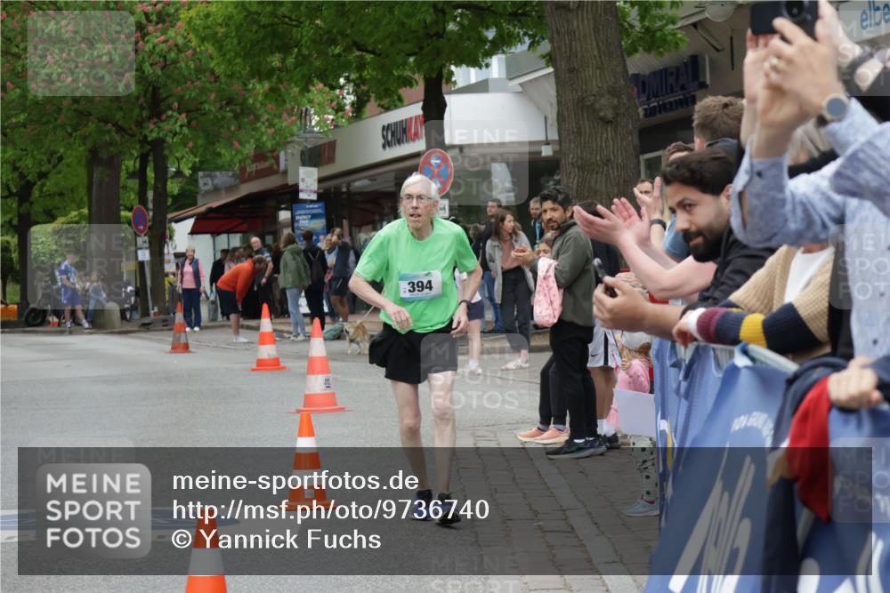 10.05.2026 - 8. Wedeler Halbmarathon Yannick Fuchs http://msf.ph/oto/9736740 10.05.2026 12:44:24 Ziel 394 meine-sportfotos.de