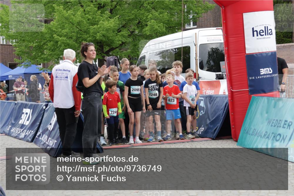 10.05.2026 - 8. Wedeler Halbmarathon Yannick Fuchs http://msf.ph/oto/9736749 10.05.2026 12:44:37 Ziel 37, 2249, 2095, 2248, 20, 22, 623, 624, 394 meine-sportfotos.de