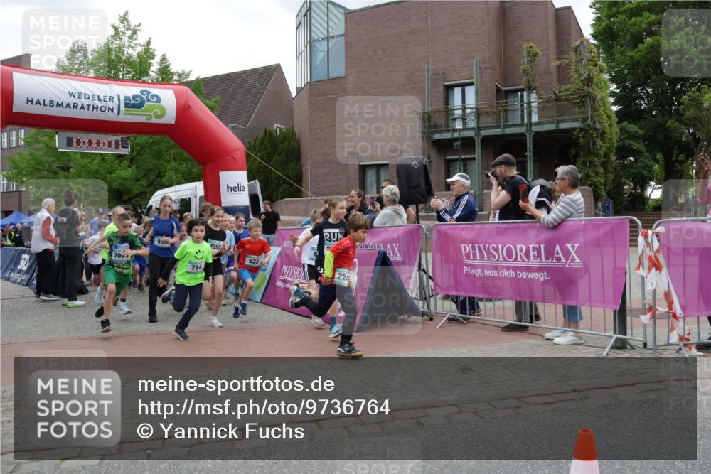 10.05.2026 - 8. Wedeler Halbmarathon Yannick Fuchs http://msf.ph/oto/9736764 10.05.2026 12:44:58 Ziel 2093, 99, 714, 2095, 623, 224 meine-sportfotos.de