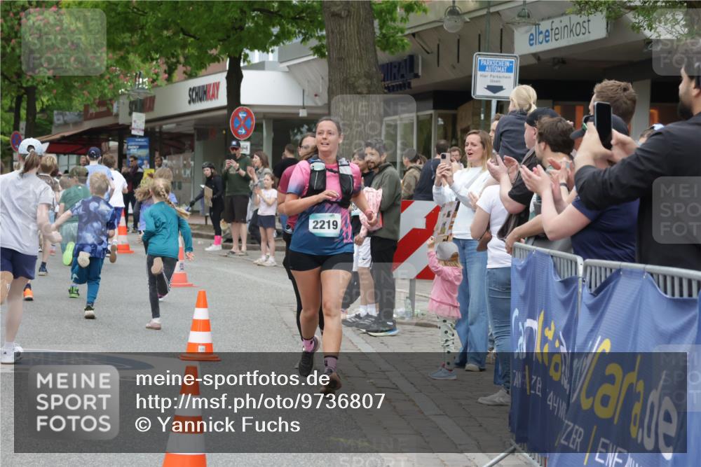 10.05.2026 - 8. Wedeler Halbmarathon Yannick Fuchs http://msf.ph/oto/9736807 10.05.2026 12:45:08 Ziel 2219, 44 meine-sportfotos.de