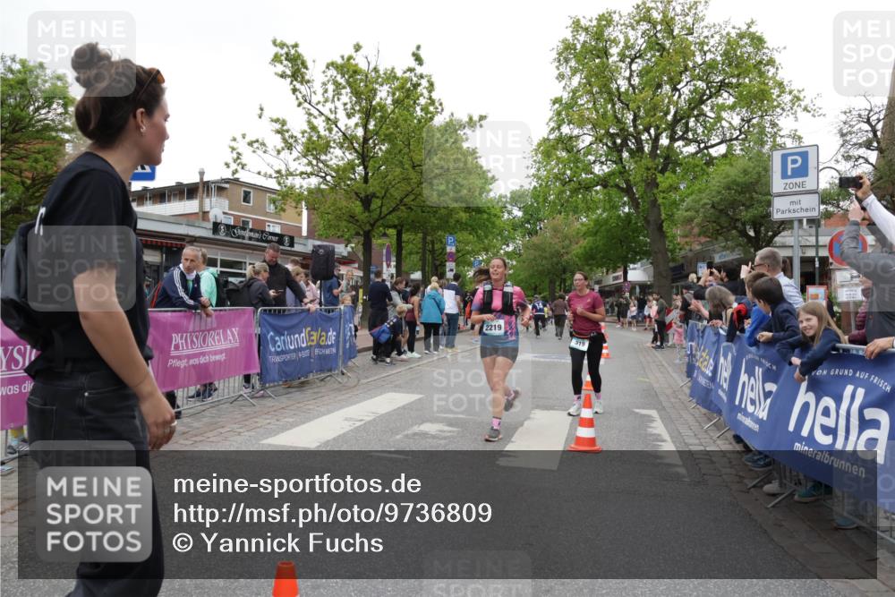 10.05.2026 - 8. Wedeler Halbmarathon Yannick Fuchs http://msf.ph/oto/9736809 10.05.2026 12:45:11 Ziel 9, 2219, 319 meine-sportfotos.de