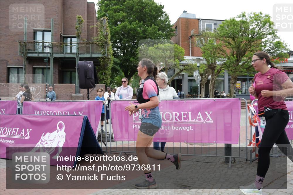 10.05.2026 - 8. Wedeler Halbmarathon Yannick Fuchs http://msf.ph/oto/9736811 10.05.2026 12:45:14 Ziel 21, 0975, 319, 2219 meine-sportfotos.de