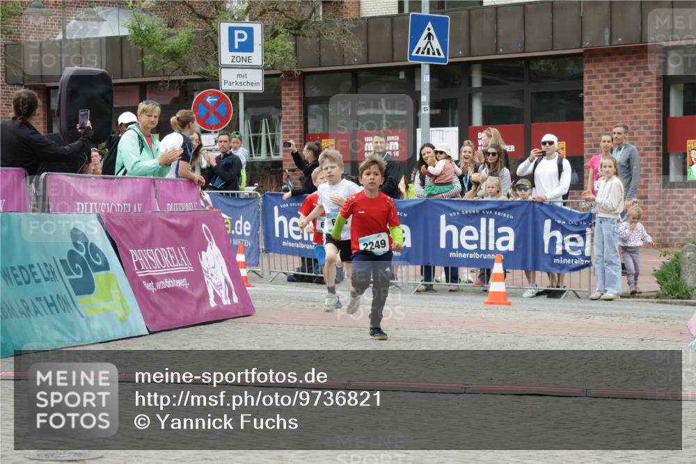 10.05.2026 - 8. Wedeler Halbmarathon Yannick Fuchs http://msf.ph/oto/9736821 10.05.2026 12:47:36 Ziel 6, 16, 04, 16, 2249, 623, 624, 2249 meine-sportfotos.de