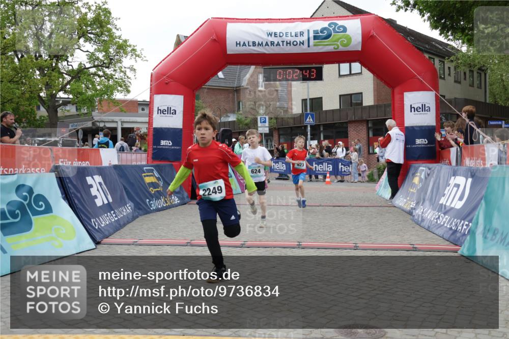10.05.2026 - 8. Wedeler Halbmarathon Yannick Fuchs http://msf.ph/oto/9736834 10.05.2026 12:47:39 Ziel 30, 2249, 624, 10, 02, 43, 623, 623, 624, 2093, 2249 meine-sportfotos.de