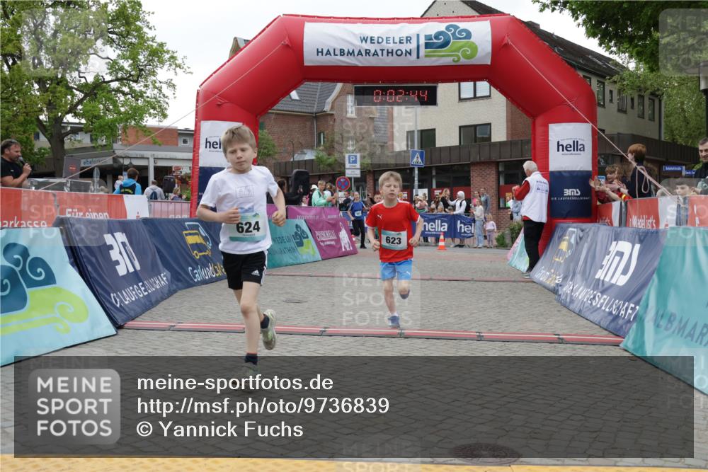10.05.2026 - 8. Wedeler Halbmarathon Yannick Fuchs http://msf.ph/oto/9736839 10.05.2026 12:47:40 Ziel 30, 624, 0, 02, 49, 623, 623, 624, 997, 2093, 2249 meine-sportfotos.de