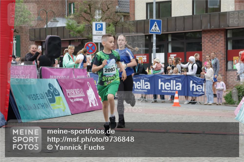 10.05.2026 - 8. Wedeler Halbmarathon Yannick Fuchs http://msf.ph/oto/9736848 10.05.2026 12:47:42 Ziel 2093, 623, 624, 997, 2093, 2152, 2249 meine-sportfotos.de