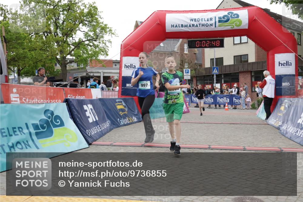 10.05.2026 - 8. Wedeler Halbmarathon Yannick Fuchs http://msf.ph/oto/9736855 10.05.2026 12:47:44 Ziel 30, 3, 997, 10, 08, 48, 623, 624, 997, 2093, 2152, 2248, 2249 meine-sportfotos.de